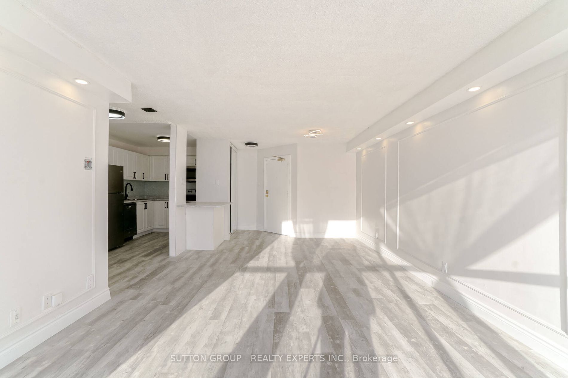 25 Trailwood Drive, #2002