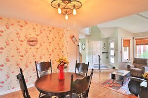 38 Lord Simcoe Dr
