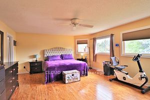 38 Lord Simcoe Dr