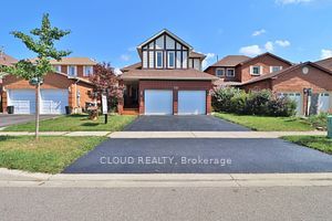 38 Lord Simcoe Dr