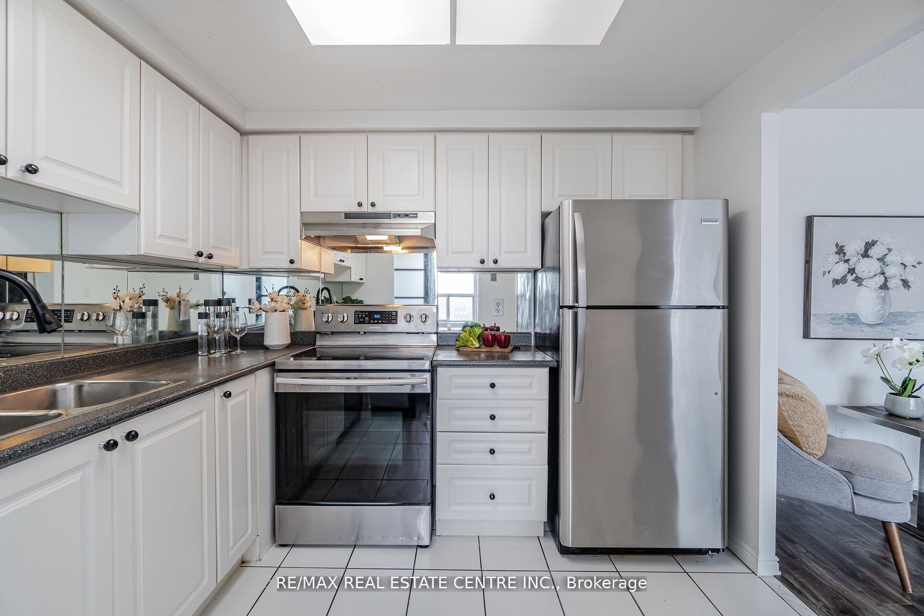 135 Hillcrest Ave, #2216