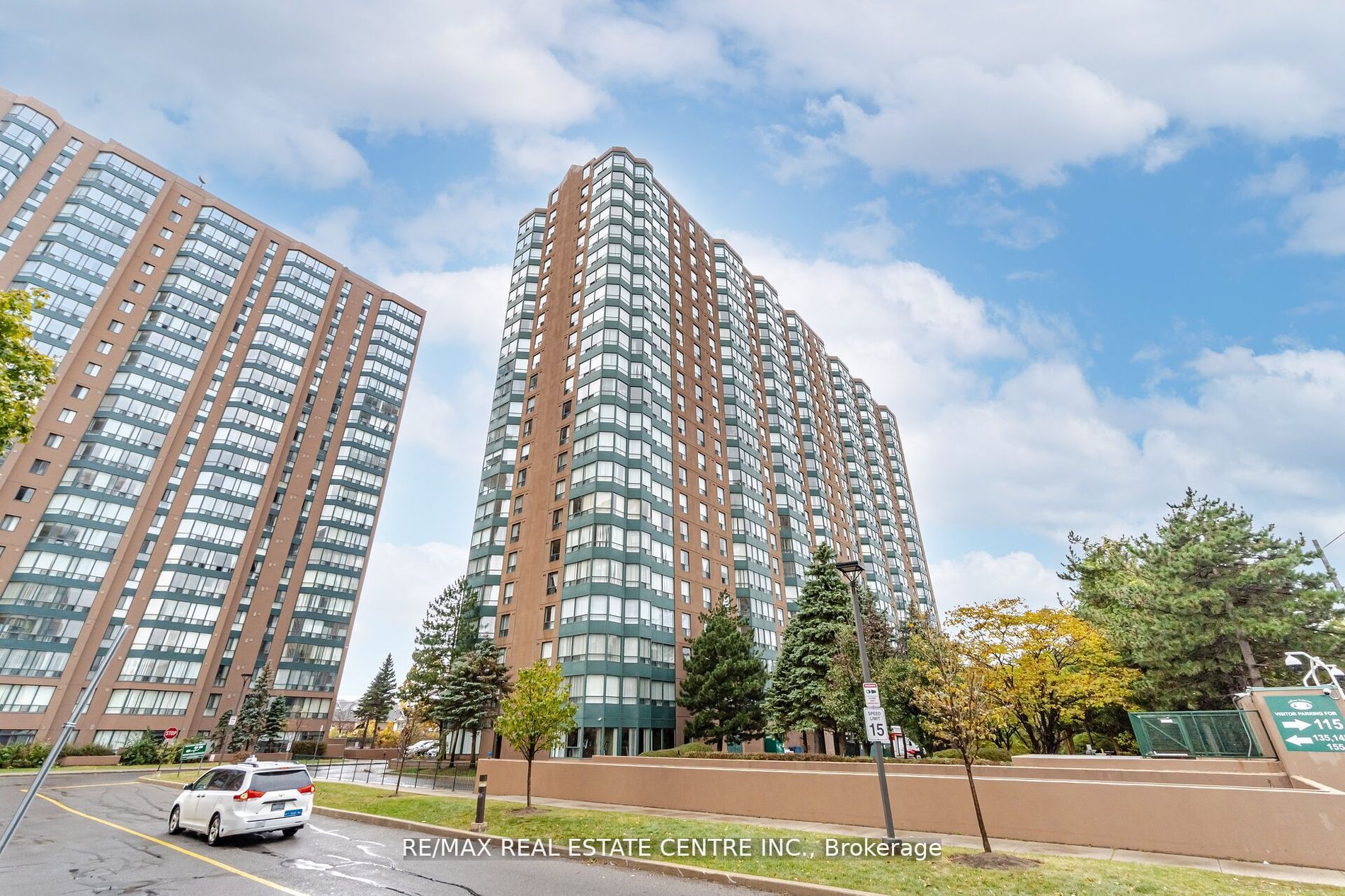 135 Hillcrest Ave, #2216