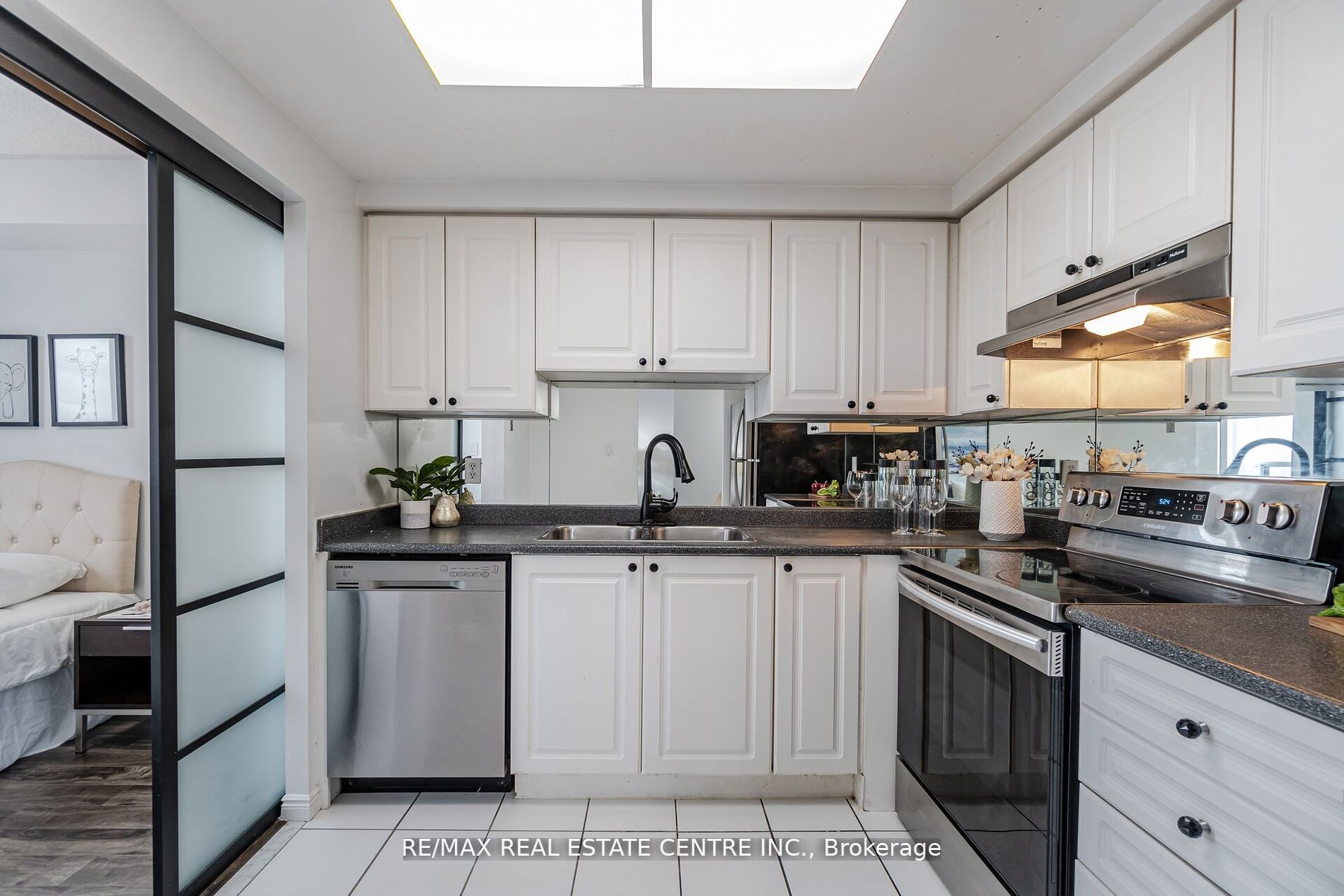 135 Hillcrest Ave, #2216