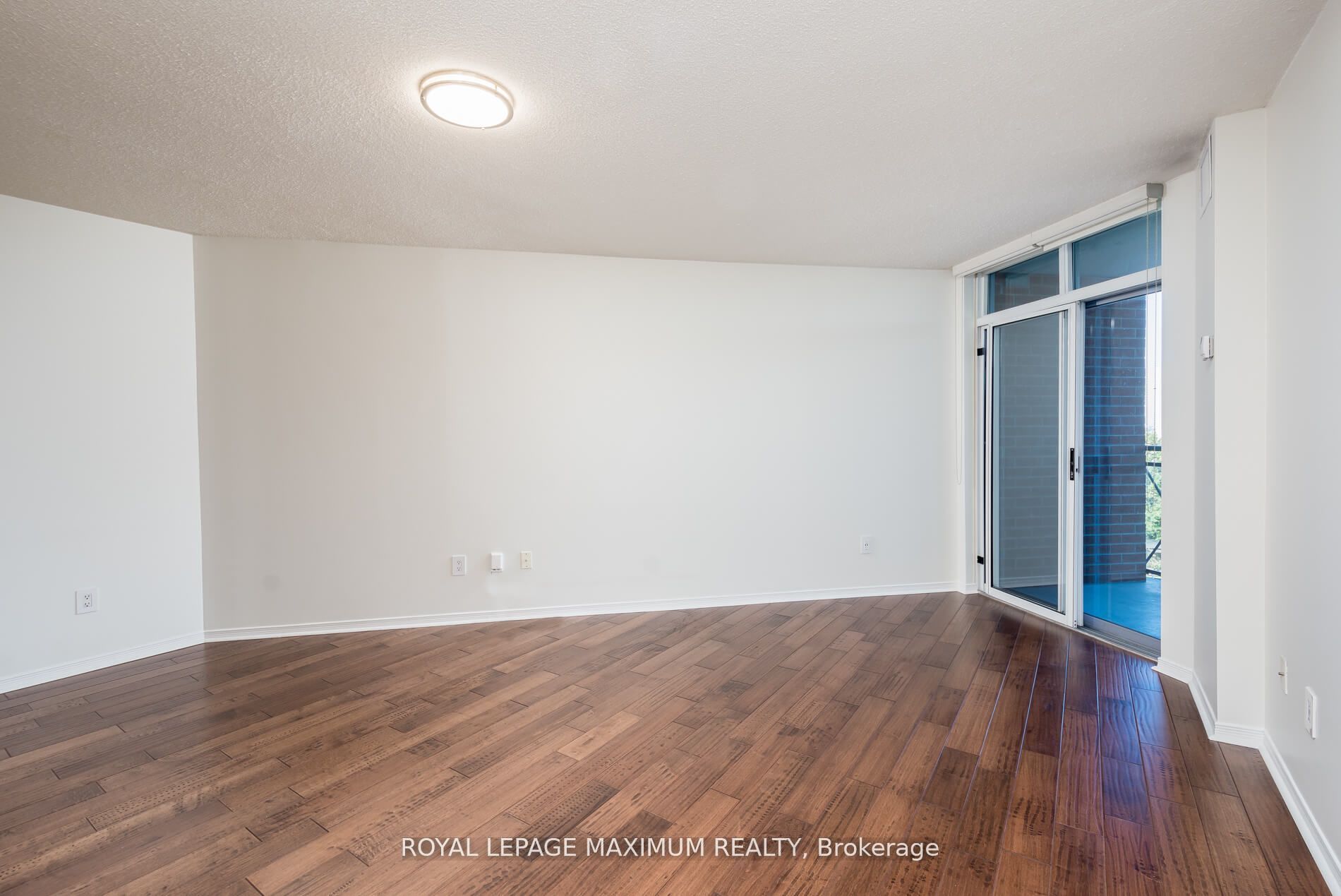 2772 Keele St, #416