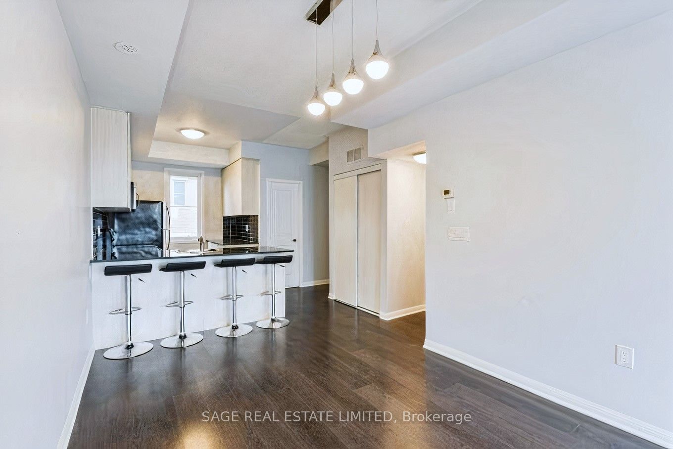 400 Hopewell Ave, #204