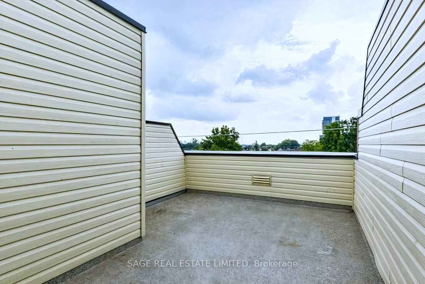 400 Hopewell Ave, #204