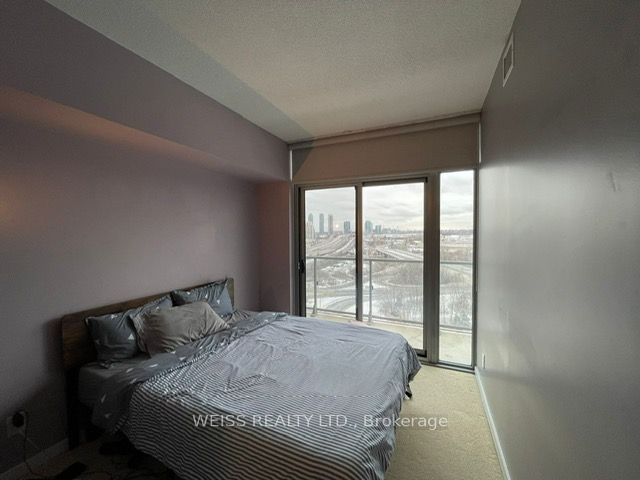 105 The Queensway Avenue #1110