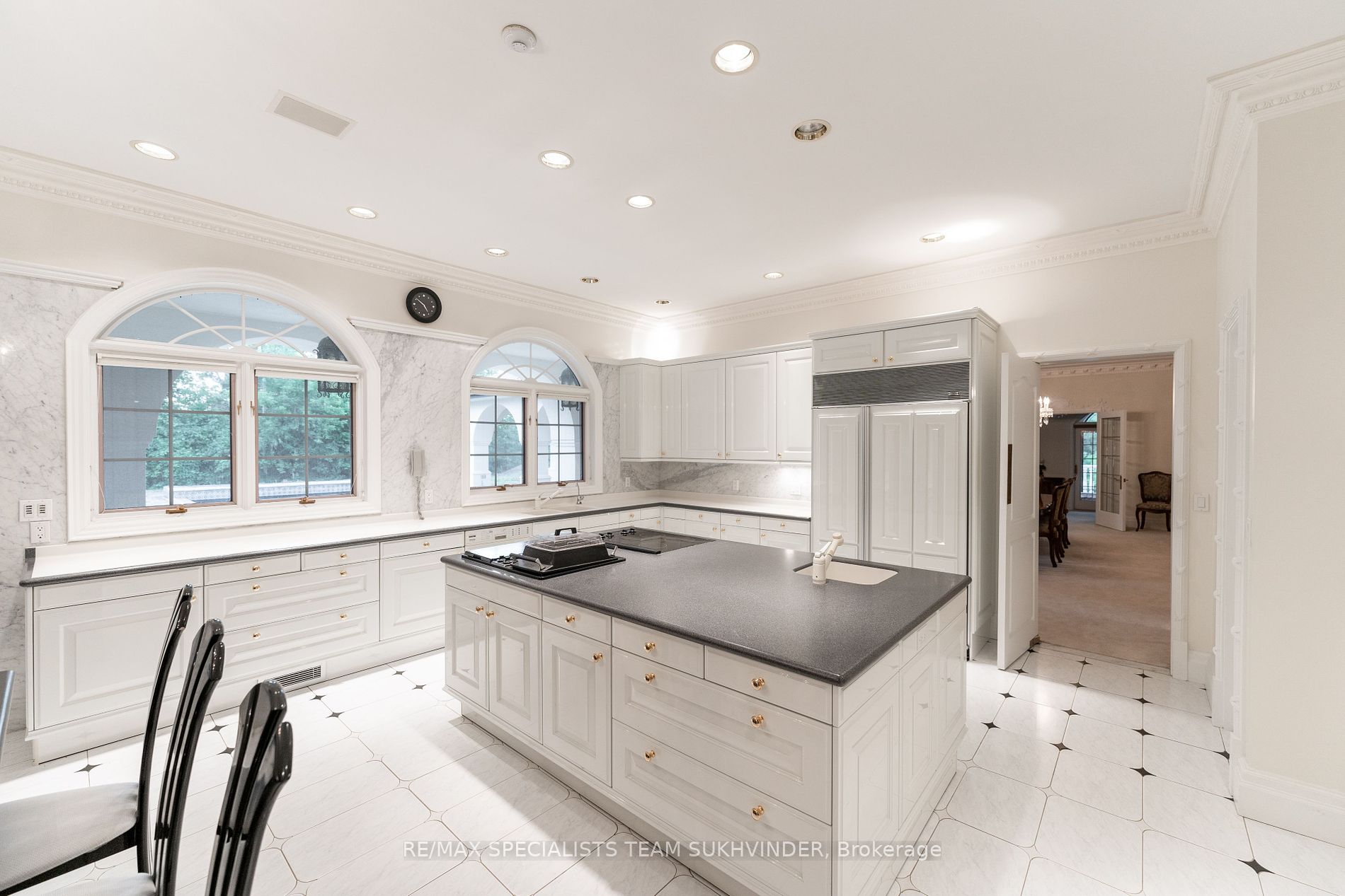 13611 Winston Churchill Blvd