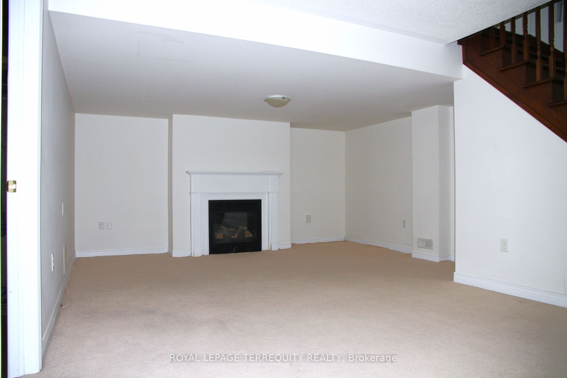 3275 Stalybridge Dr, #39