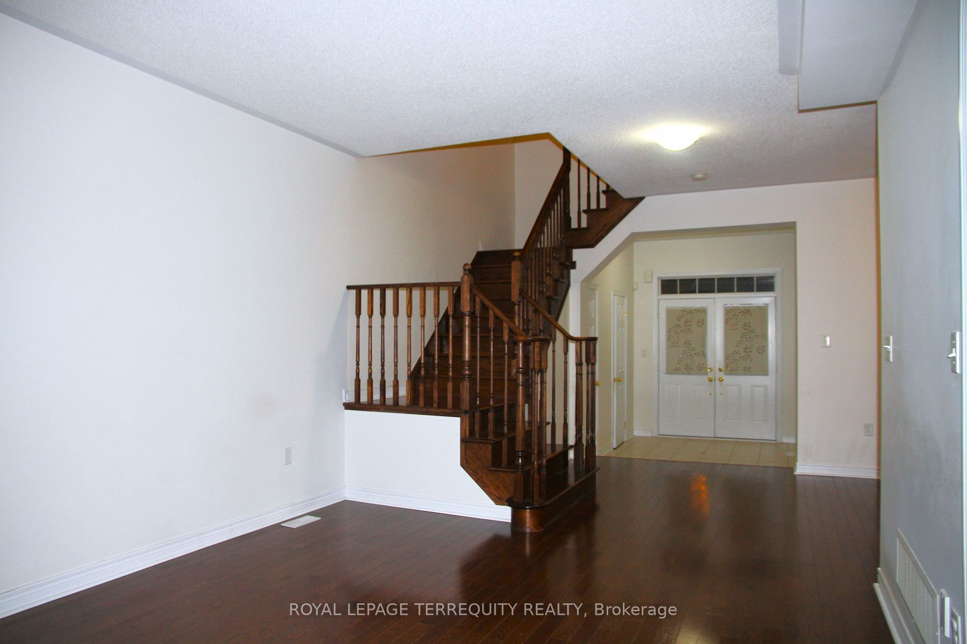 3275 Stalybridge Dr, #39