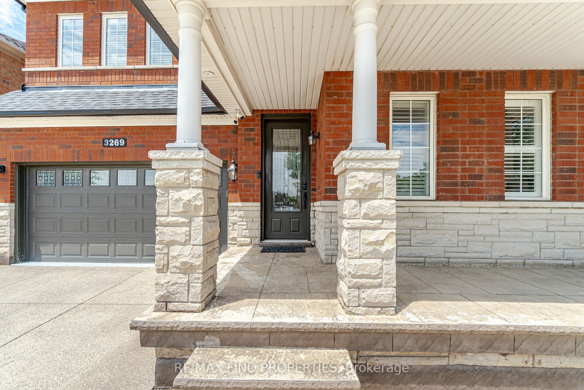3269 Mcdowell Dr