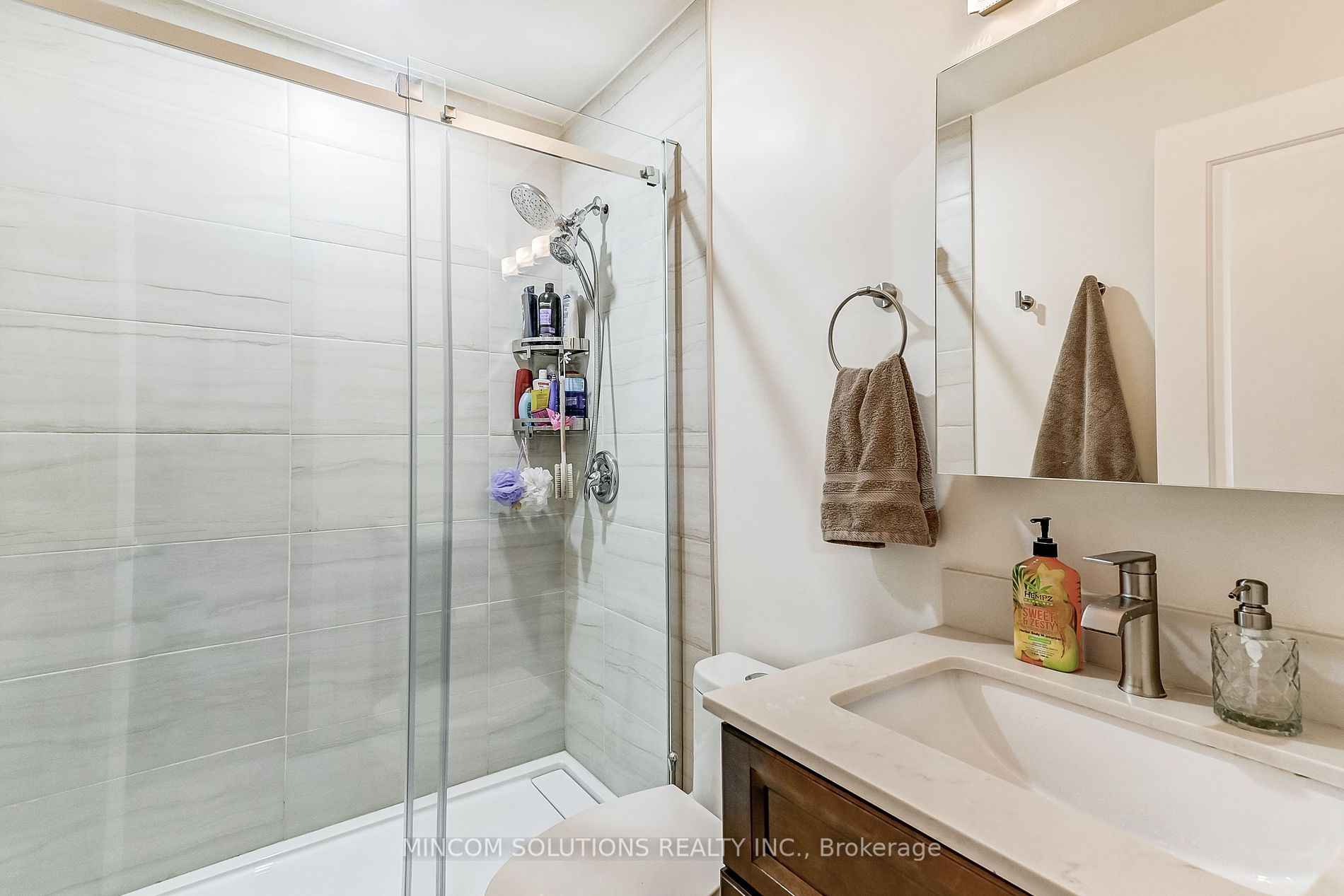 277 Cossack Crt