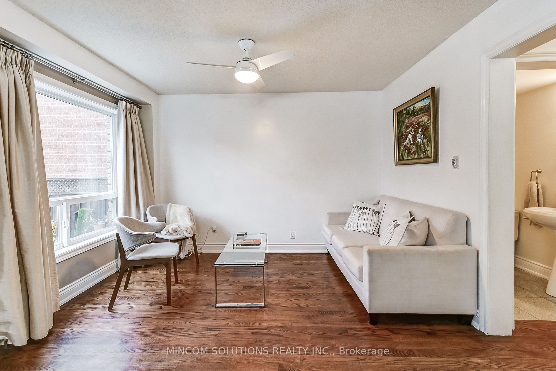 277 Cossack Crt