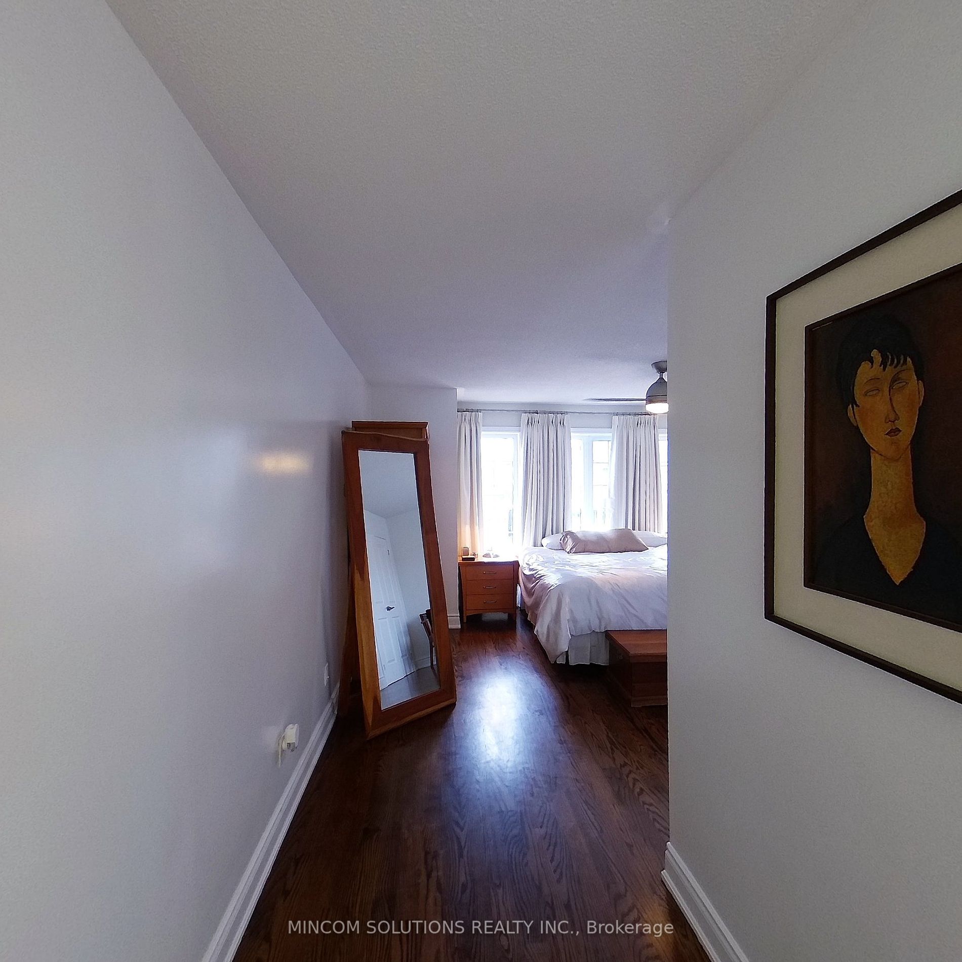 277 Cossack Crt