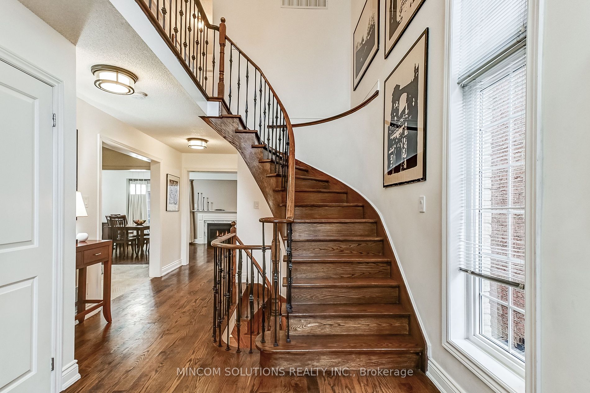 277 Cossack Crt