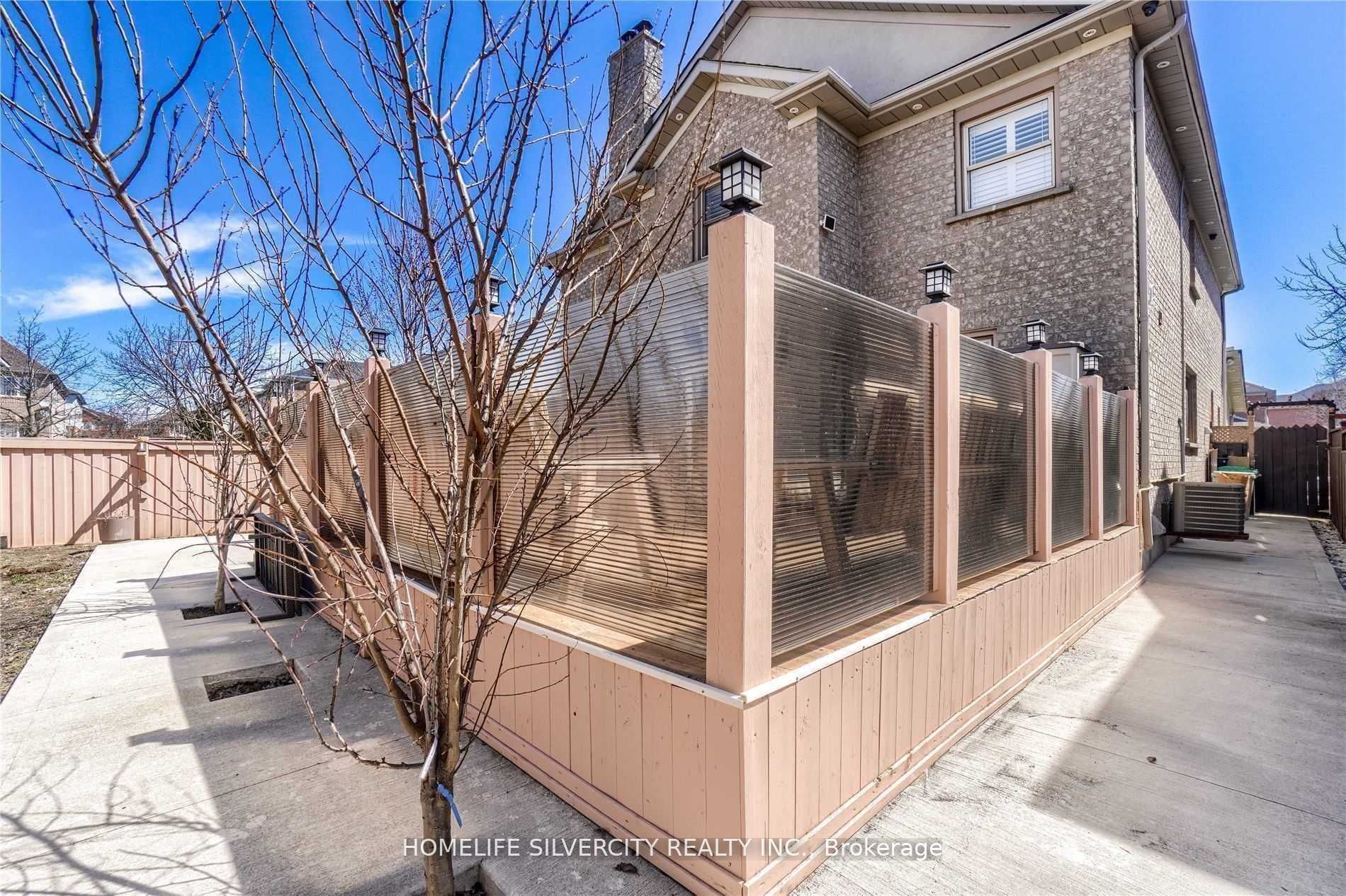228 Fernforest Drive
