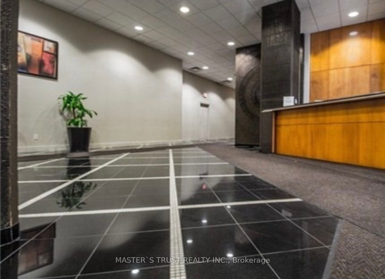 2737 Keele St, #213