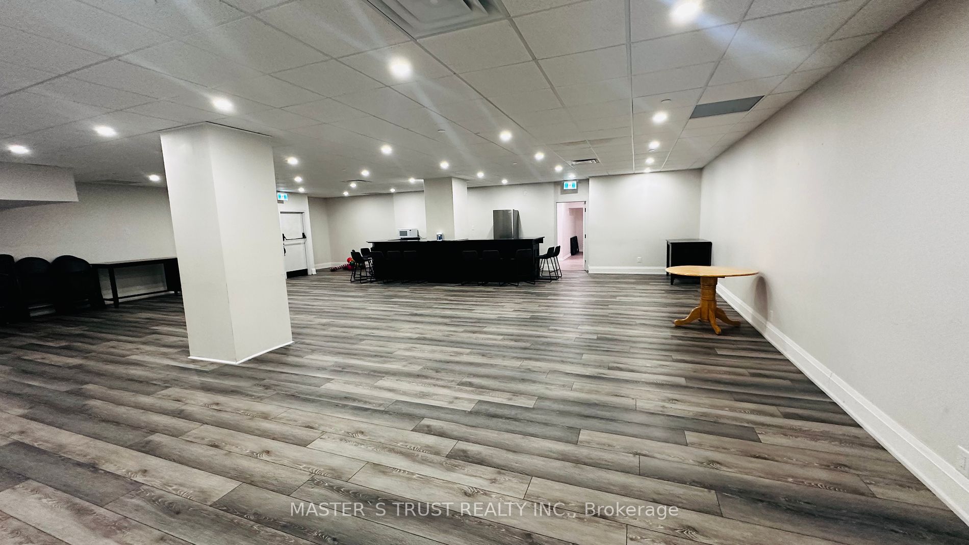2737 Keele St, #213