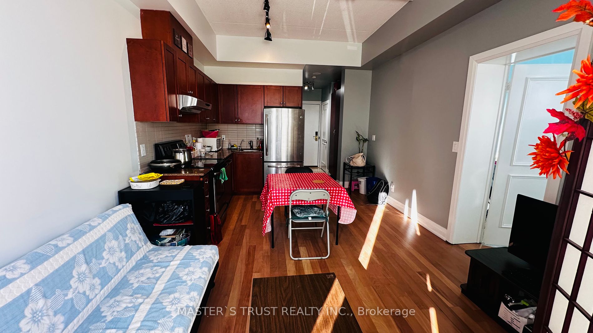 2737 Keele St, #213