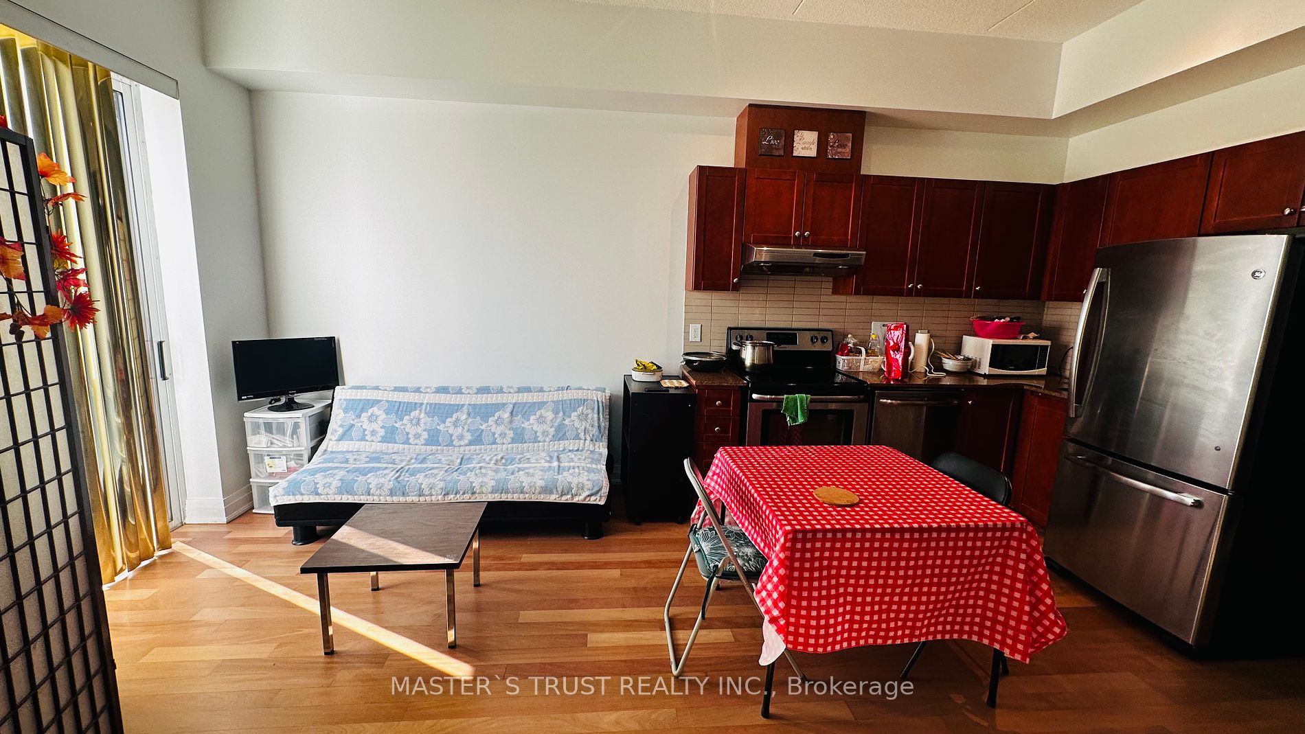 2737 Keele St, #213
