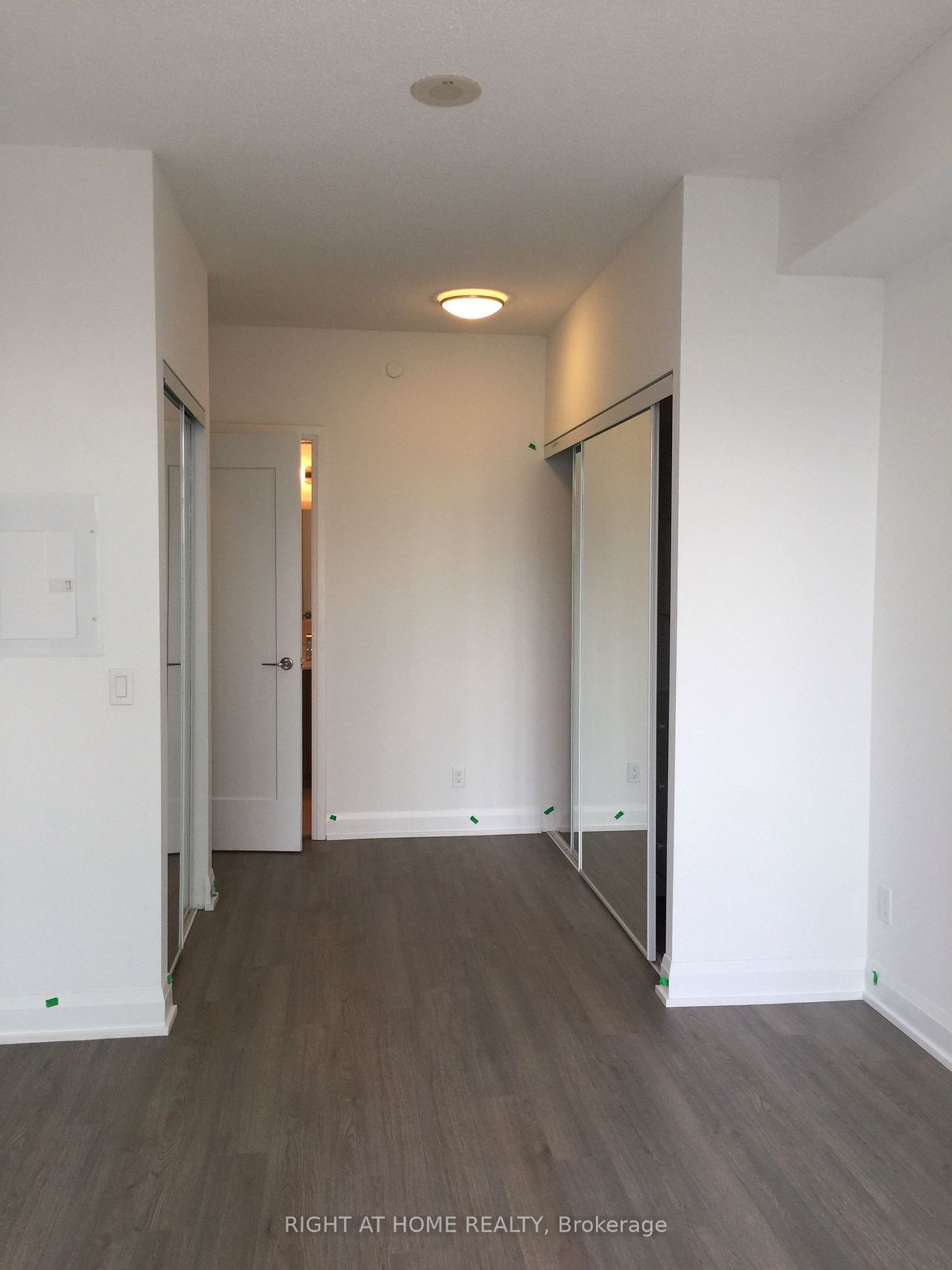 56 ANNIE CRAIG Drive, #1001