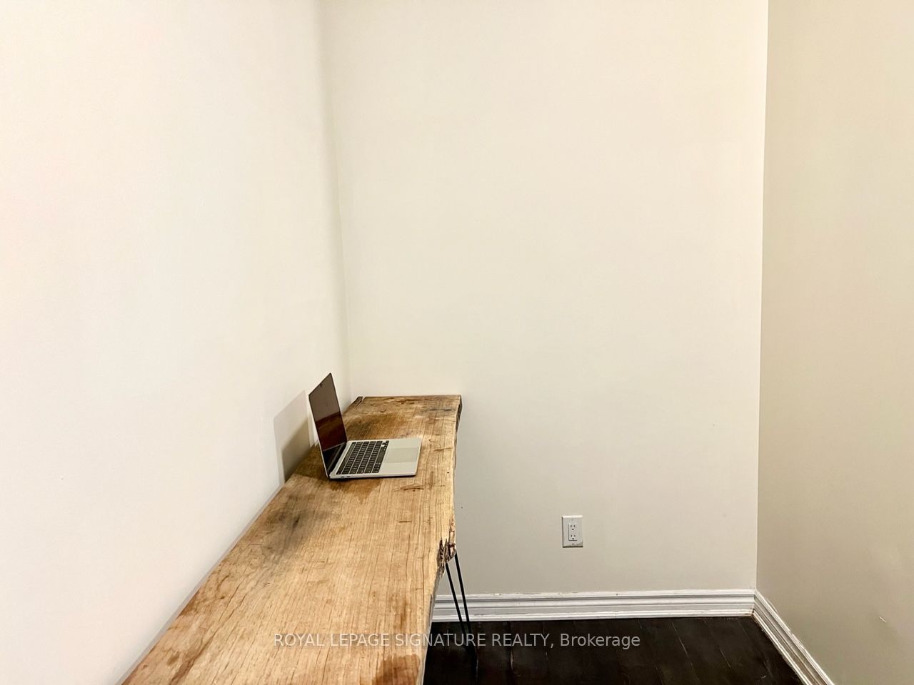 150 Oak Park Blvd, #525