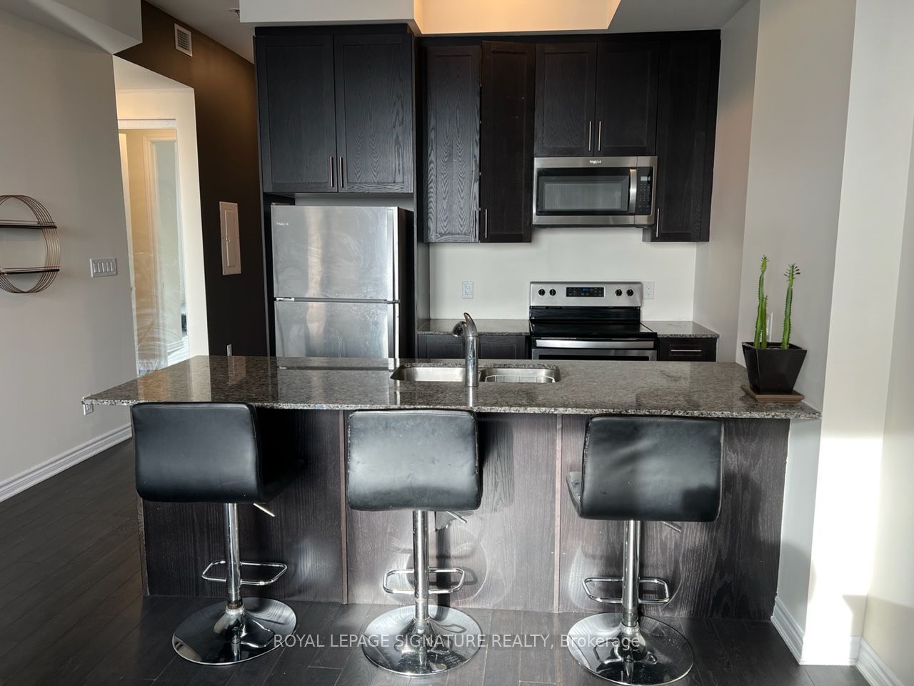 150 Oak Park Blvd, #525