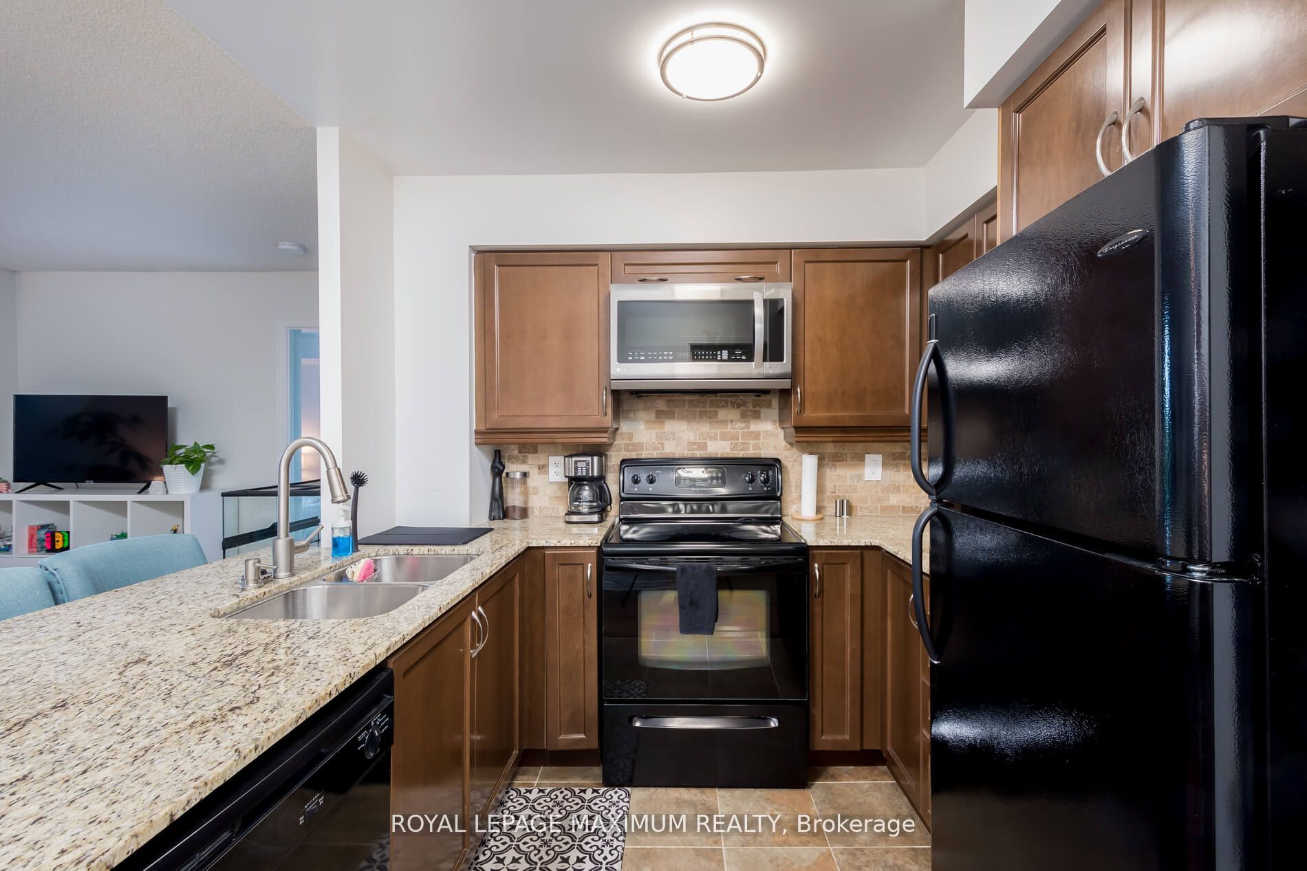 2772 Keele Street, #416