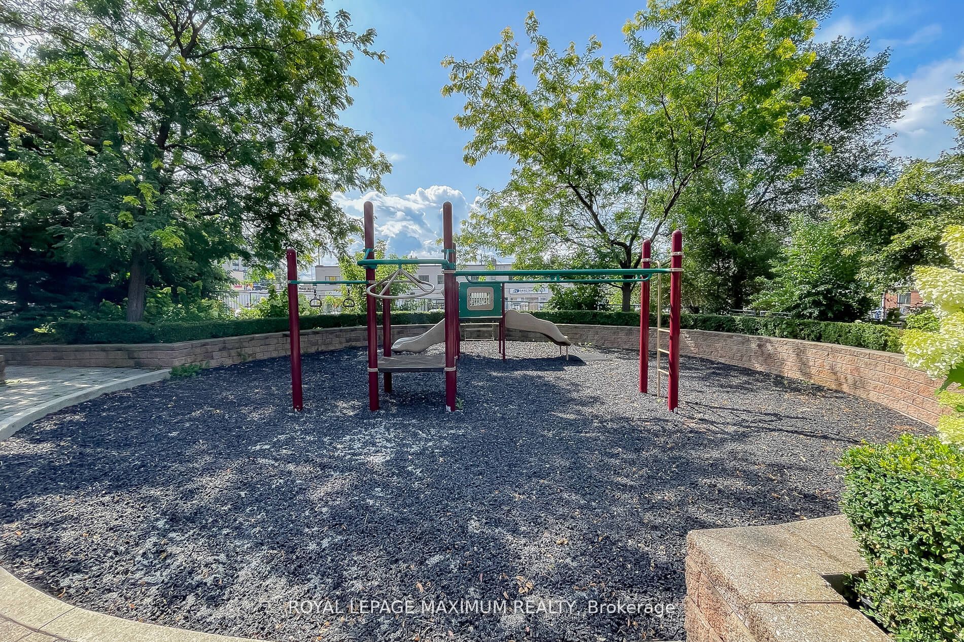 2772 Keele Street, #416