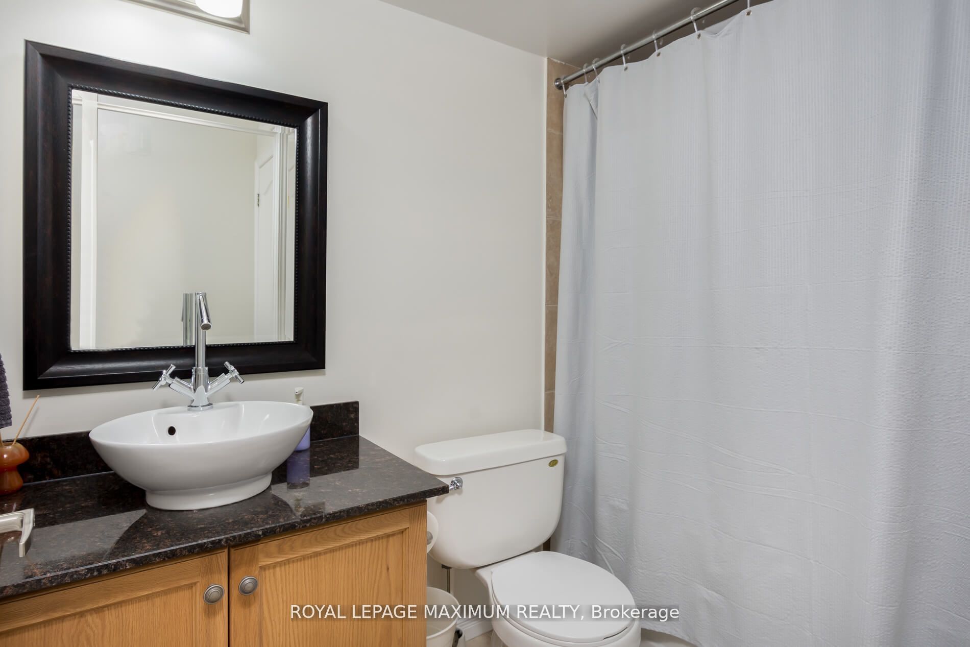 2772 Keele Street, #416