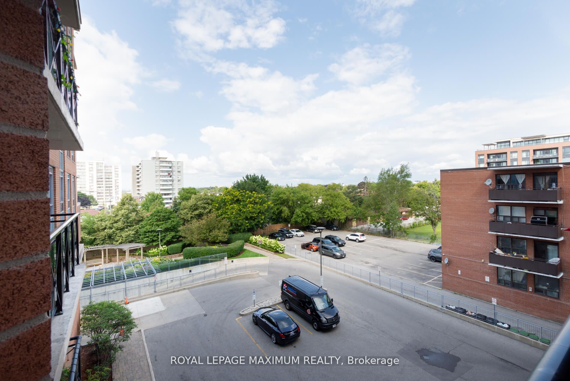 2772 Keele Street, #416