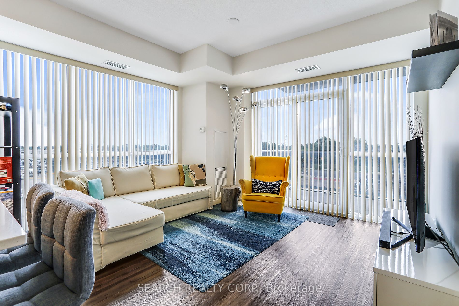 2093 Fairview St, #404