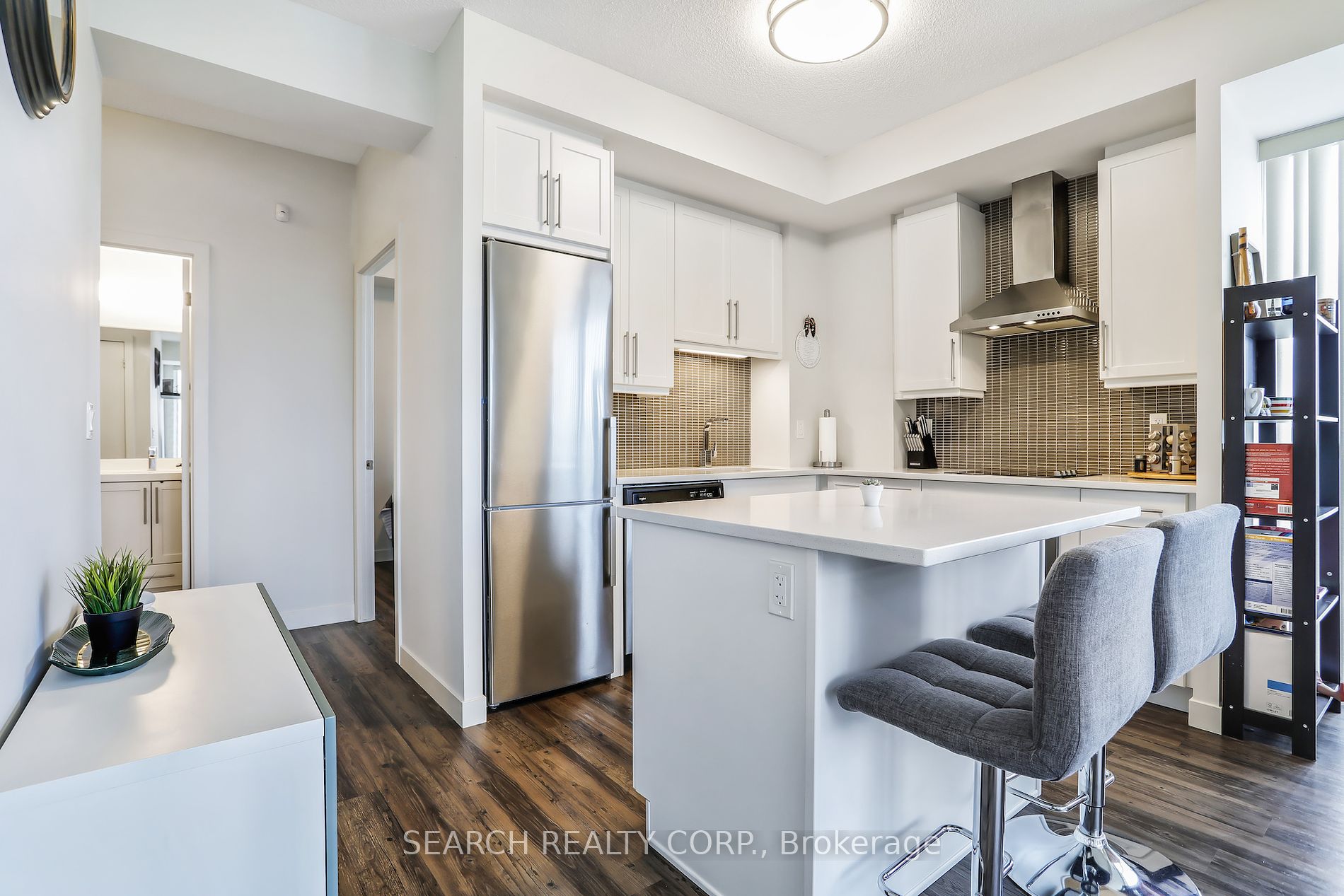 2093 Fairview St, #404