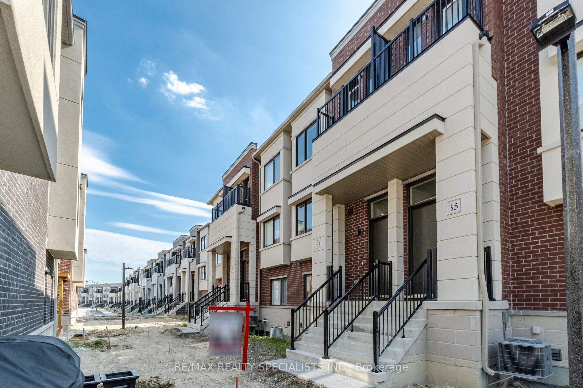 33 Lambert Lane