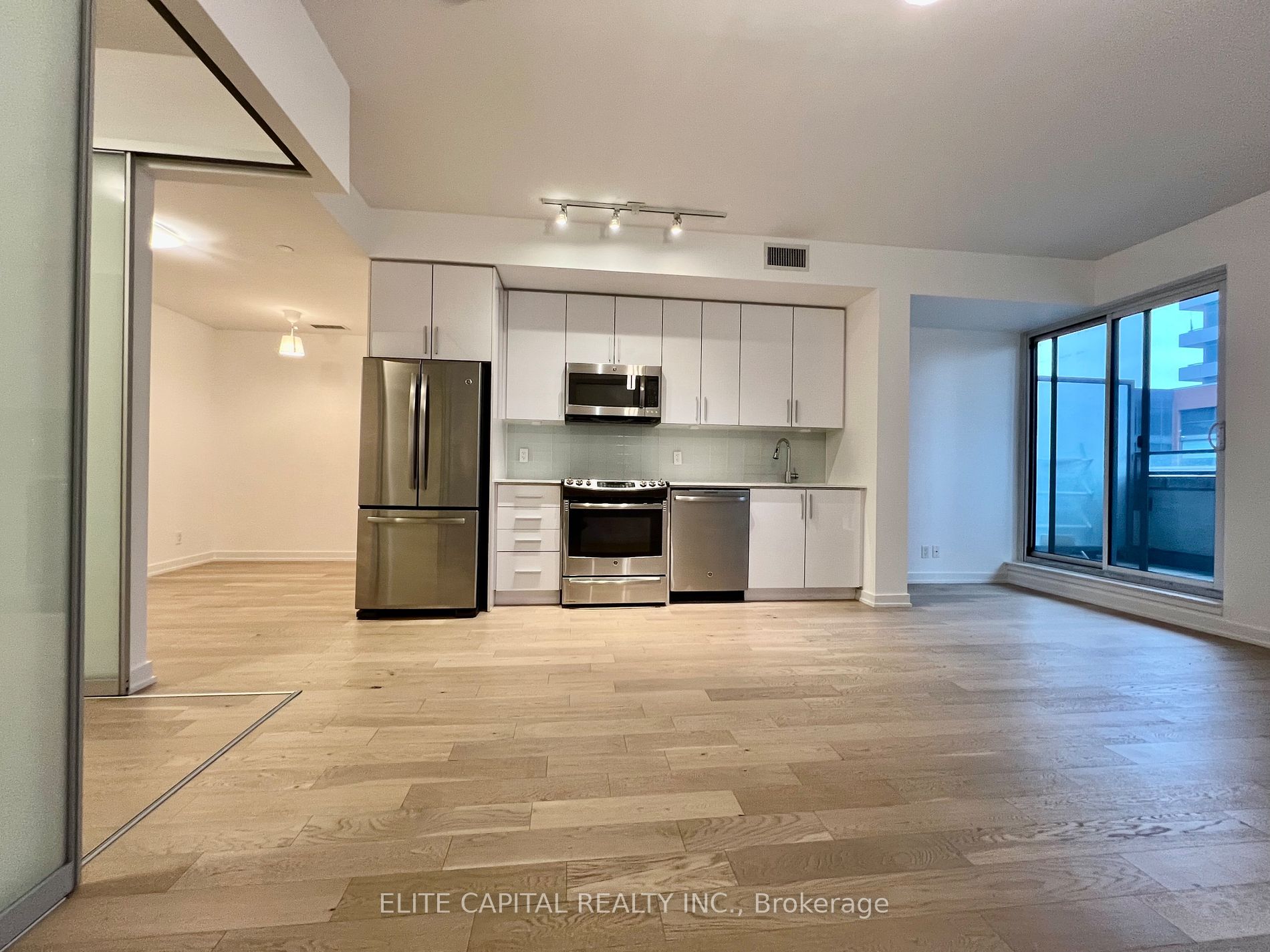 2212 Lake Shore Blvd W, #311