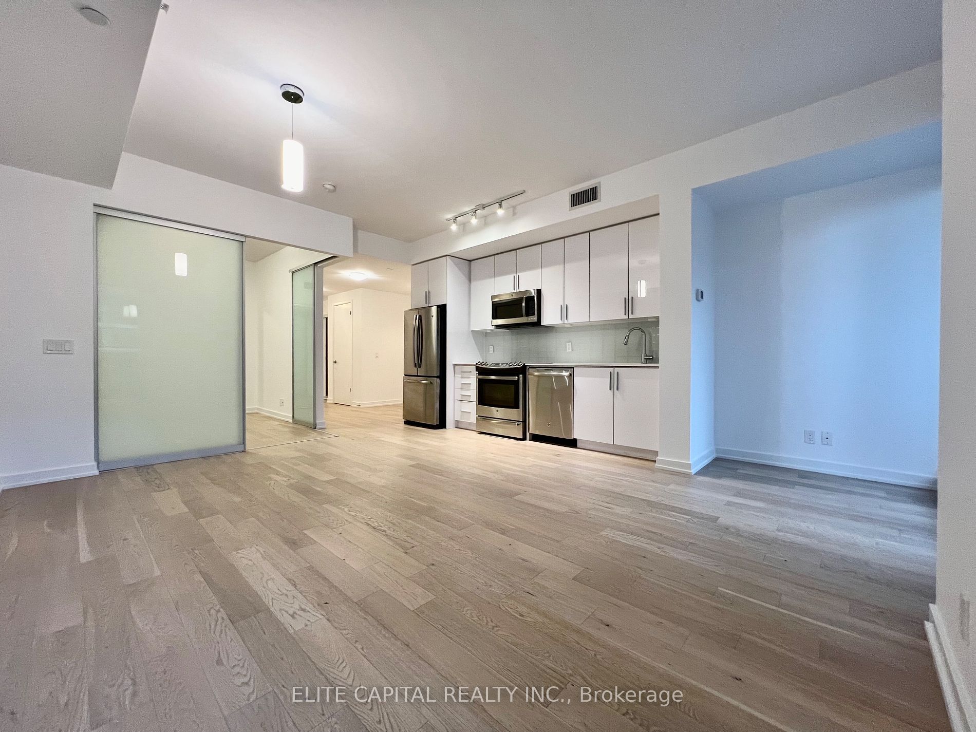2212 Lake Shore Blvd W, #311