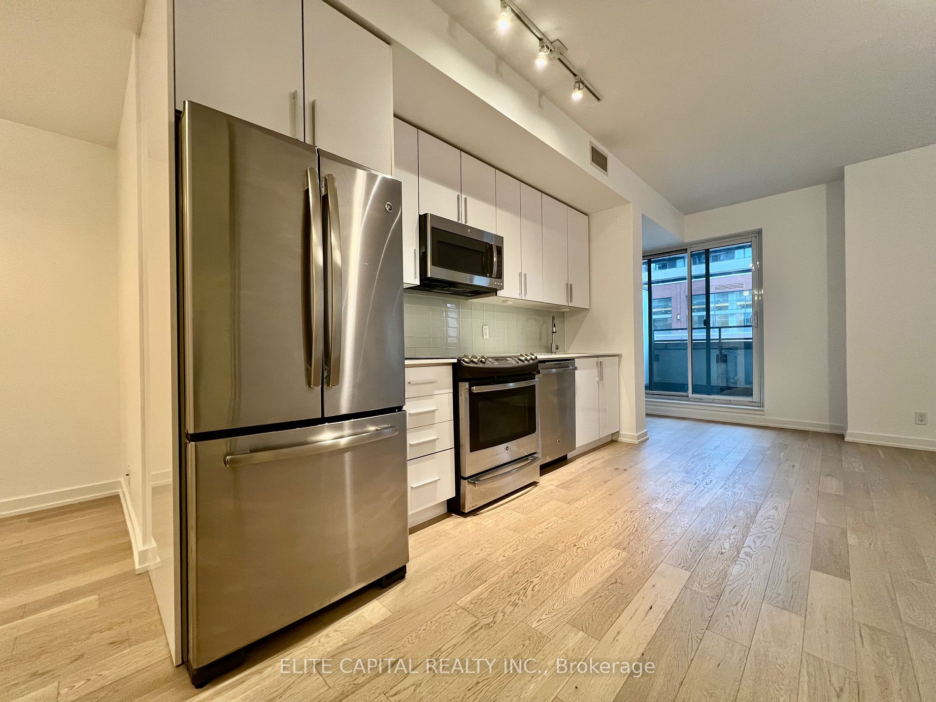 2212 Lake Shore Blvd W, #311