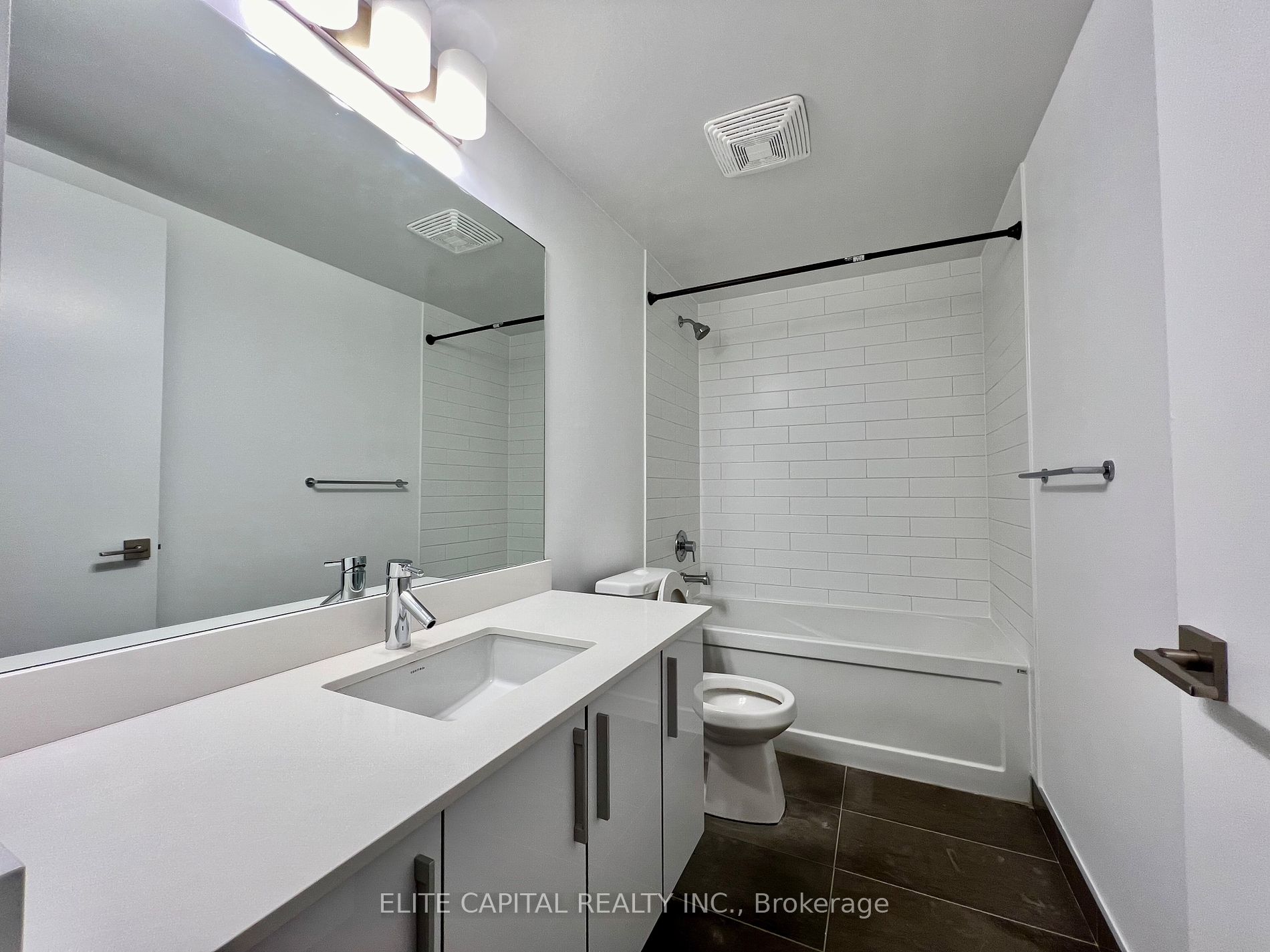 2212 Lake Shore Blvd W, #311