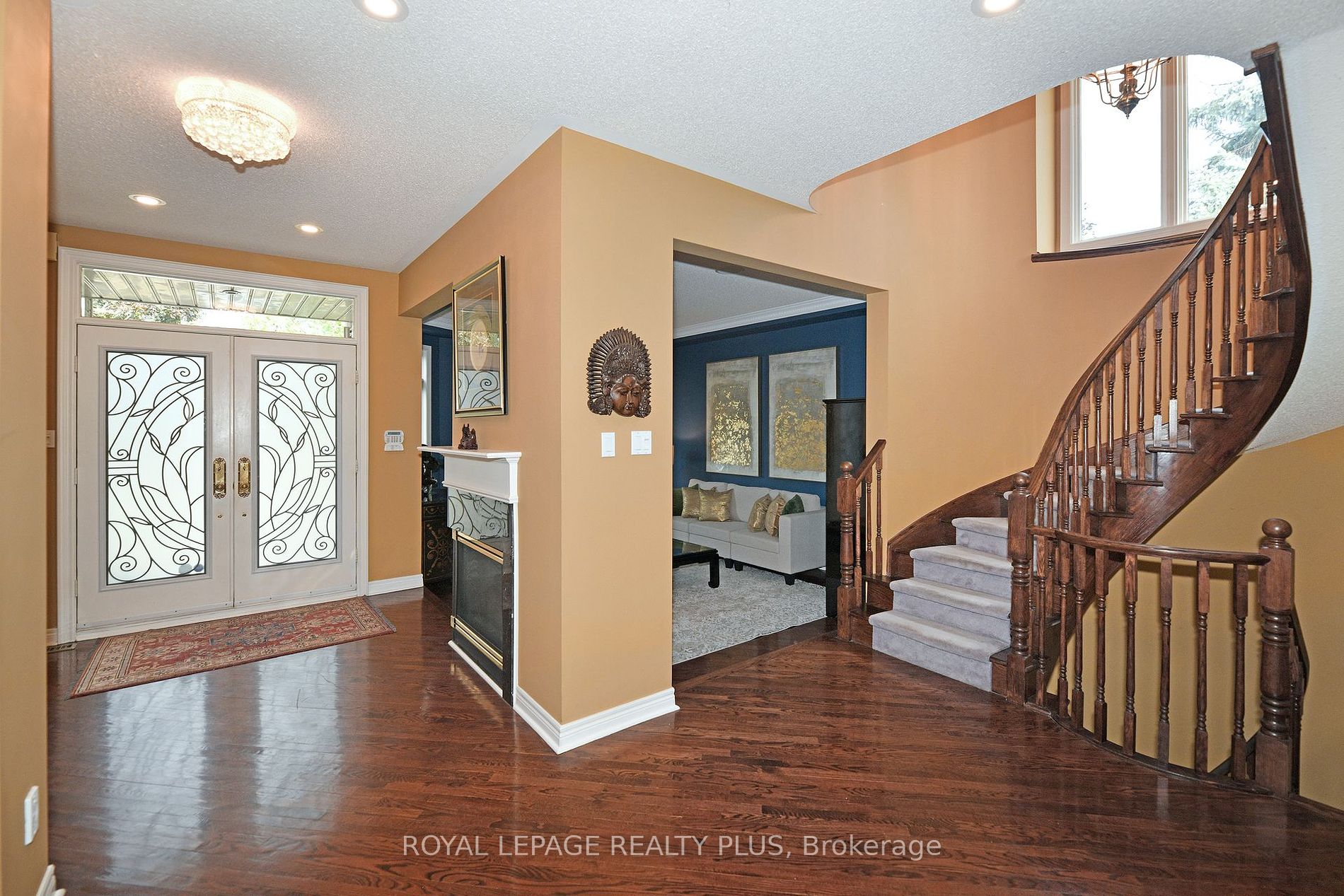 1076 Skyvalley Crescent