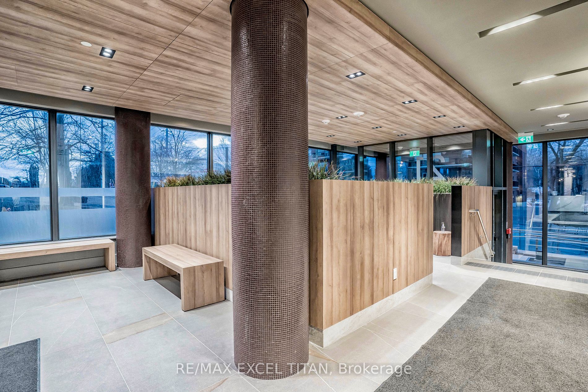 21 Park St E, #1705