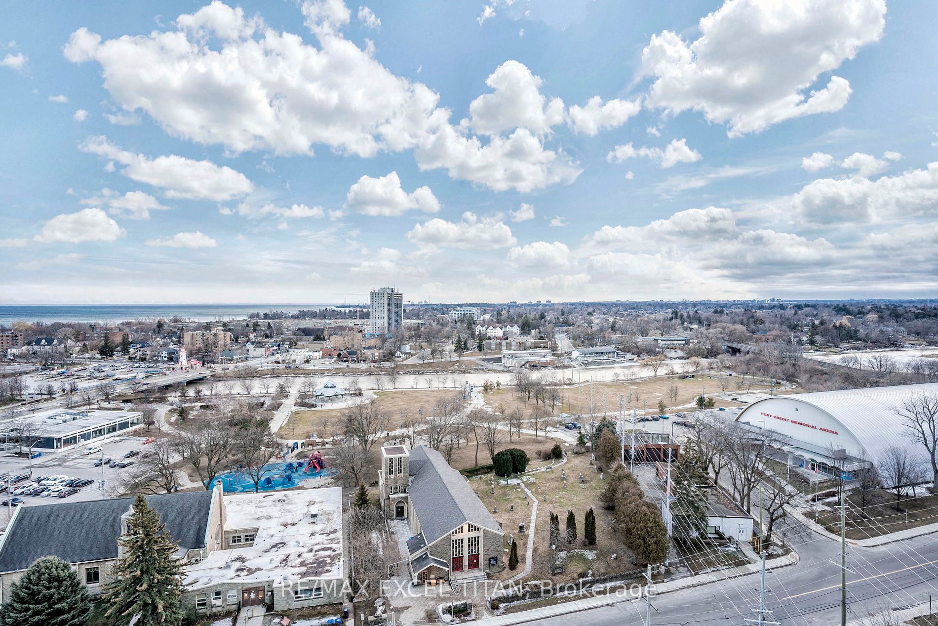 21 Park St E, #1705