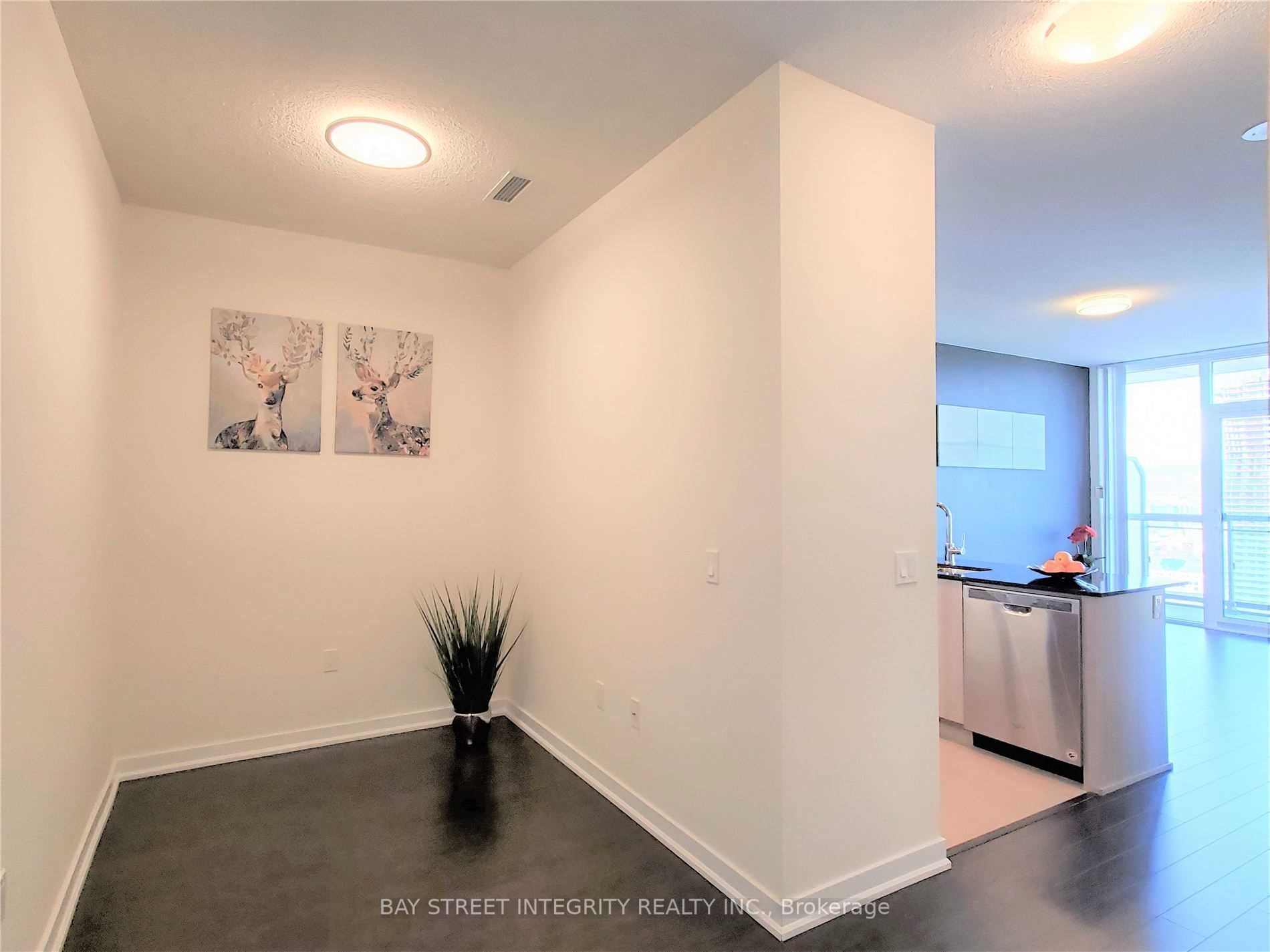 3975 GRAND PARK Drive, #2901