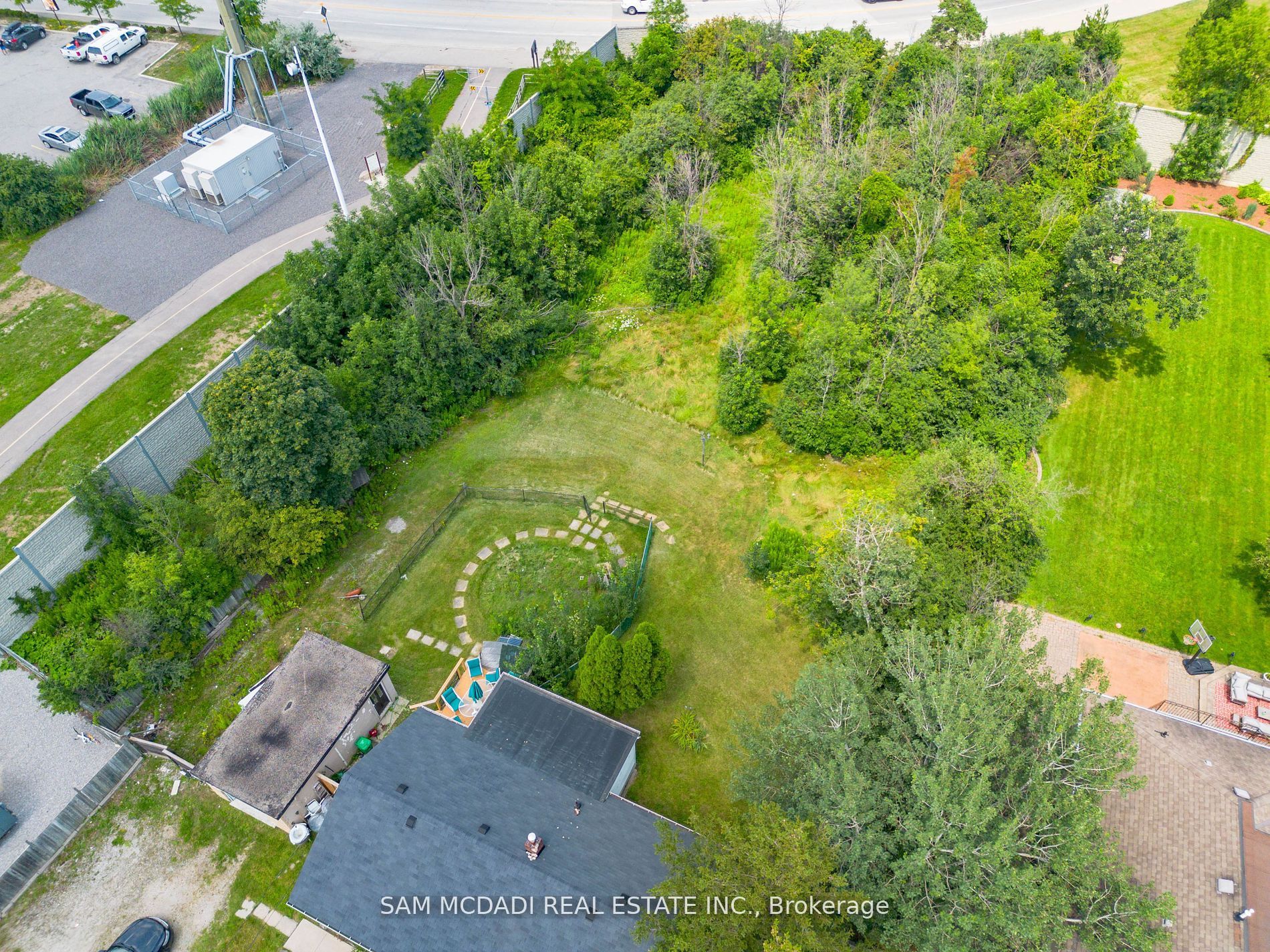1561 Indian Grove