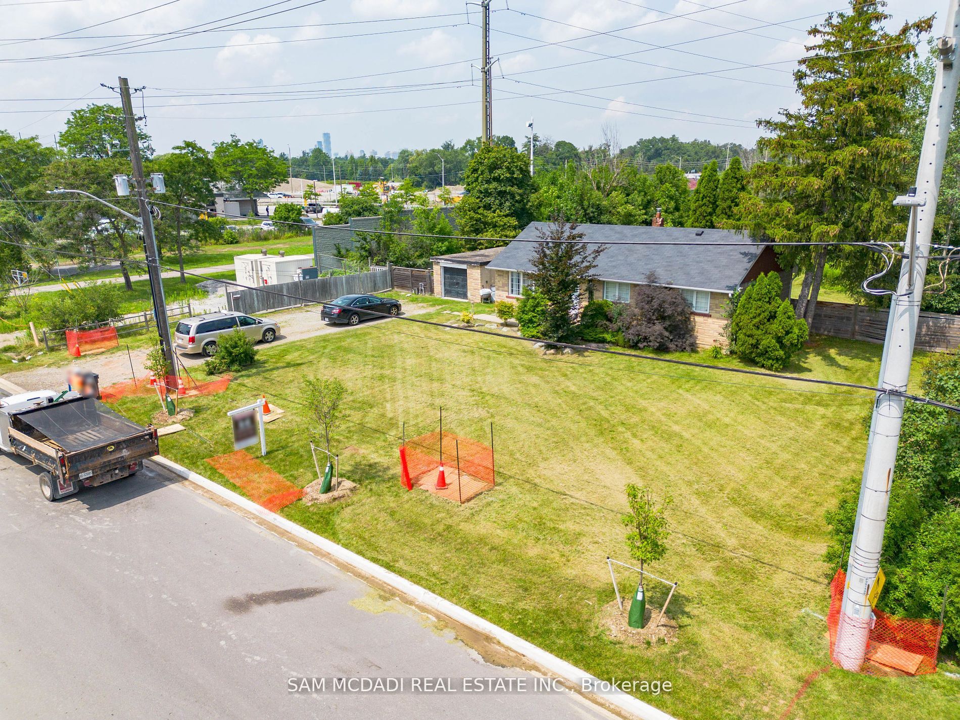 1561 Indian Grove