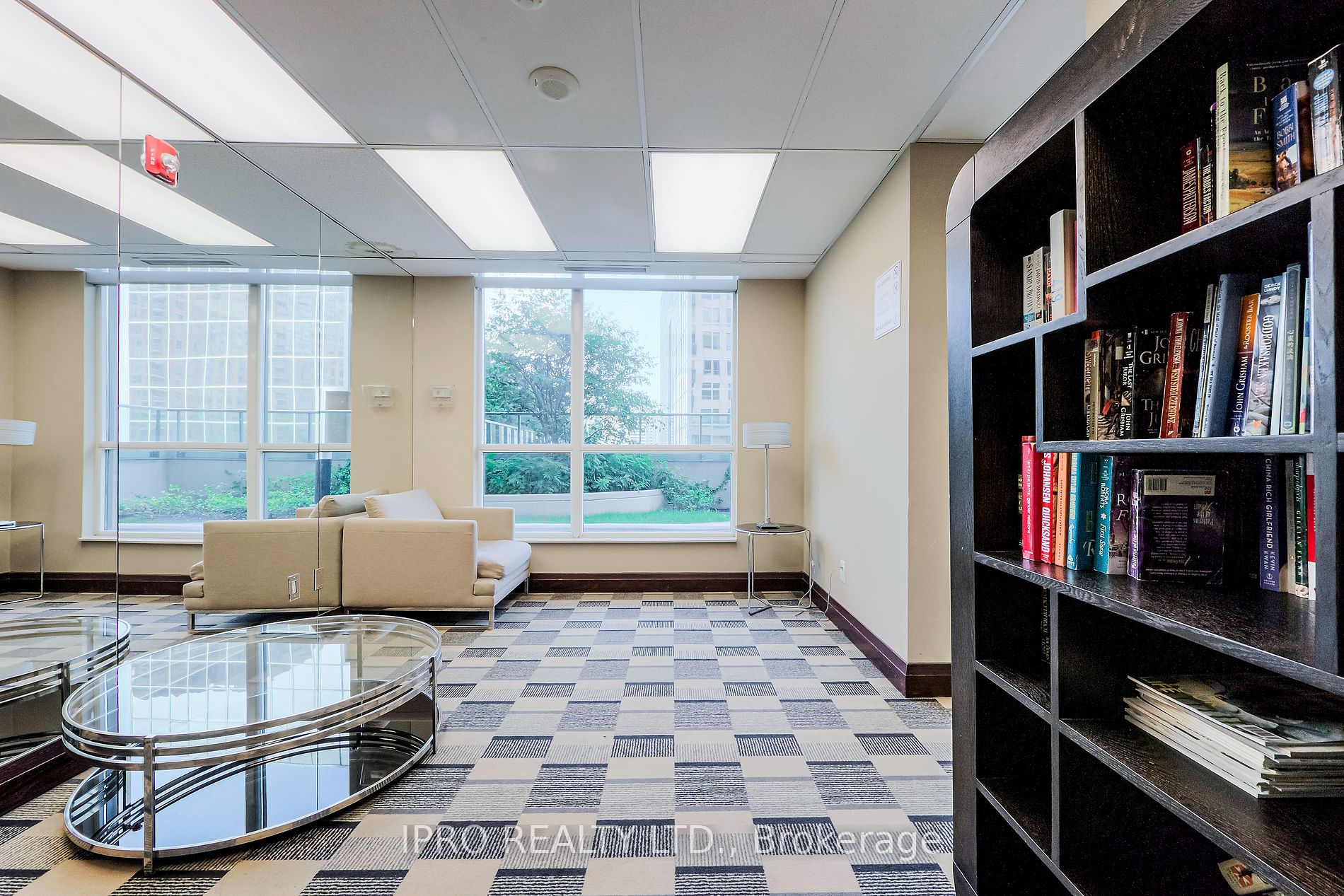 208 Enfield Pl, #901