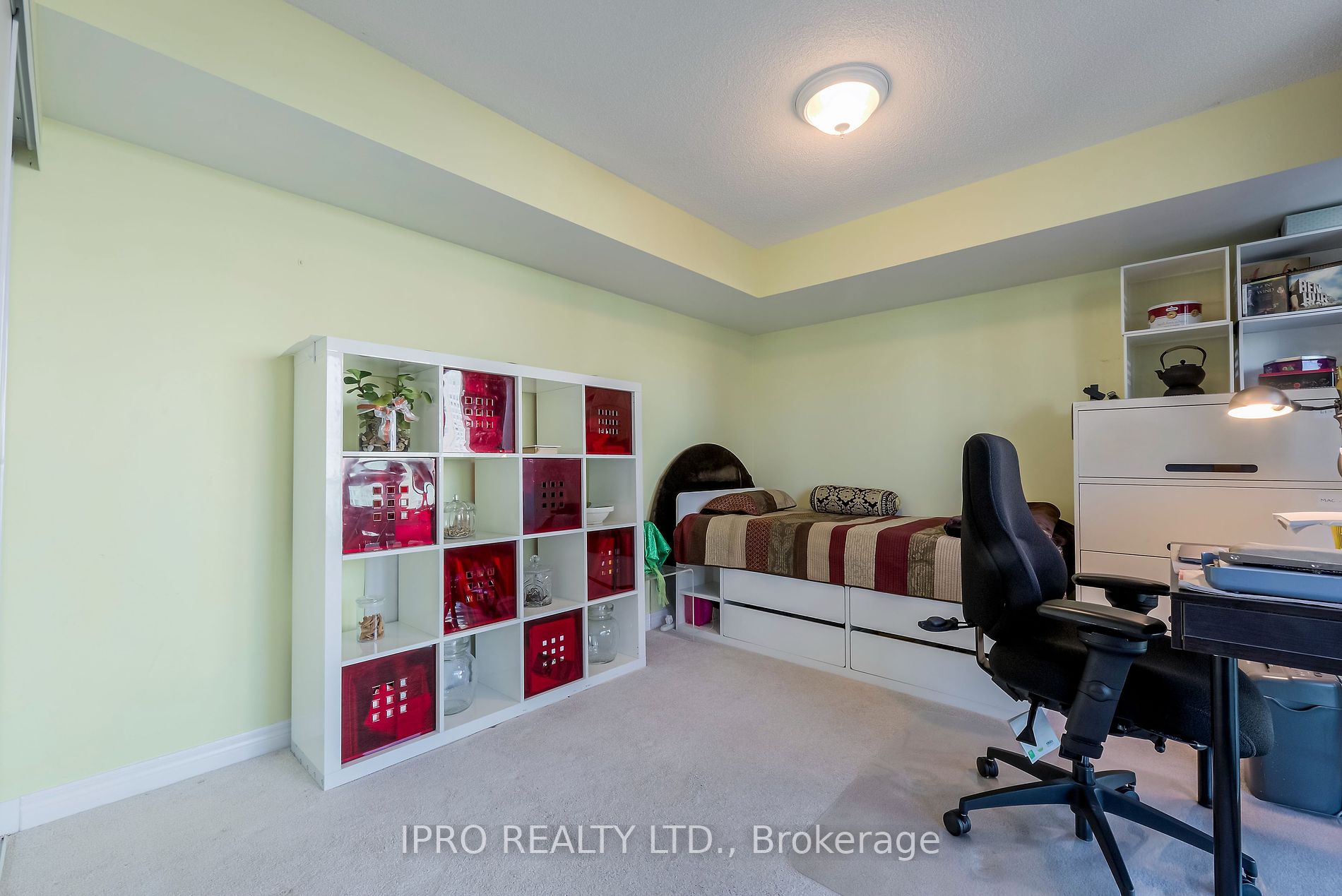 208 Enfield Pl, #901