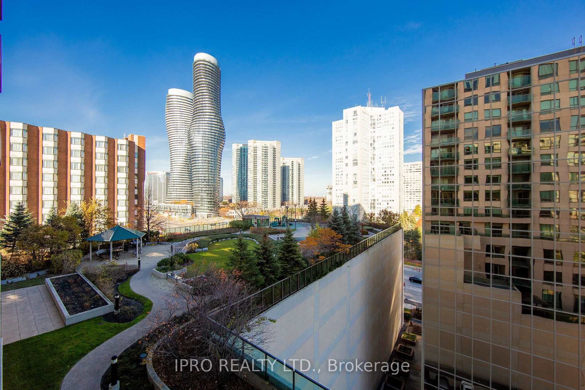 208 Enfield Pl, #901
