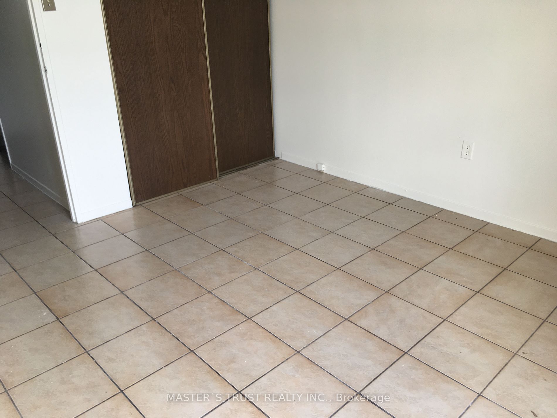 4673 Jane St, #1006