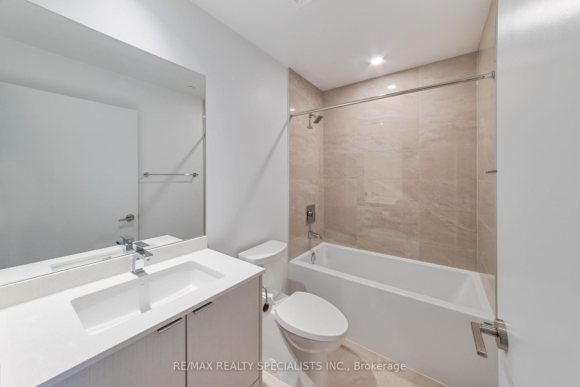1928 Lake Shore Blvd W, #3711
