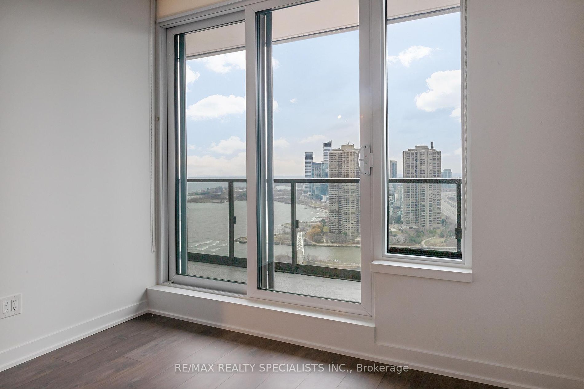 1928 Lake Shore Blvd W, #3711
